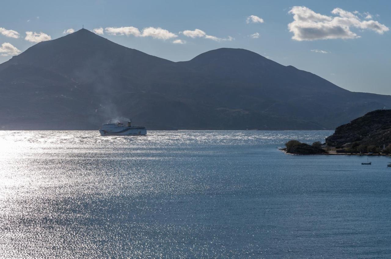 Il Porto Di Milos Adámas Extérieur photo
